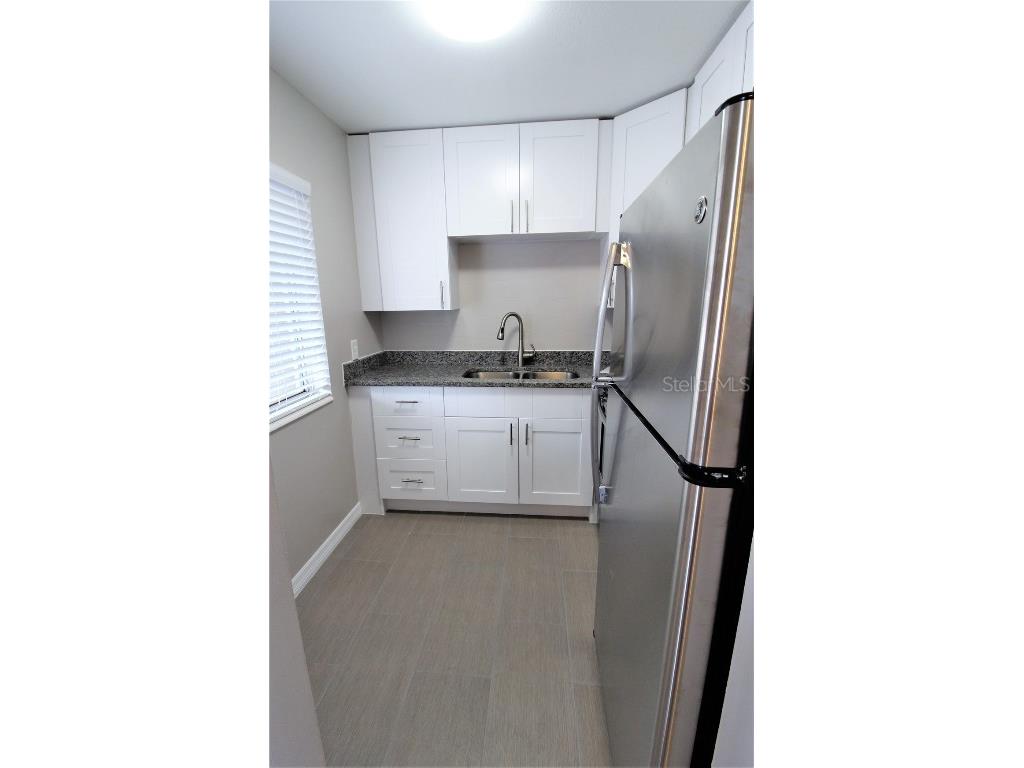 3001 Bee Ridge Road #220 Sarasota FL 34239 A4567733 image1