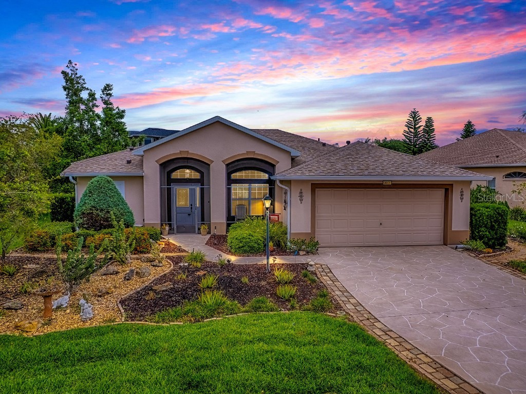 3001 Lake Huron Lane Tavares FL 32778 - LITTLE LAKE HARRIS G5096992 image1