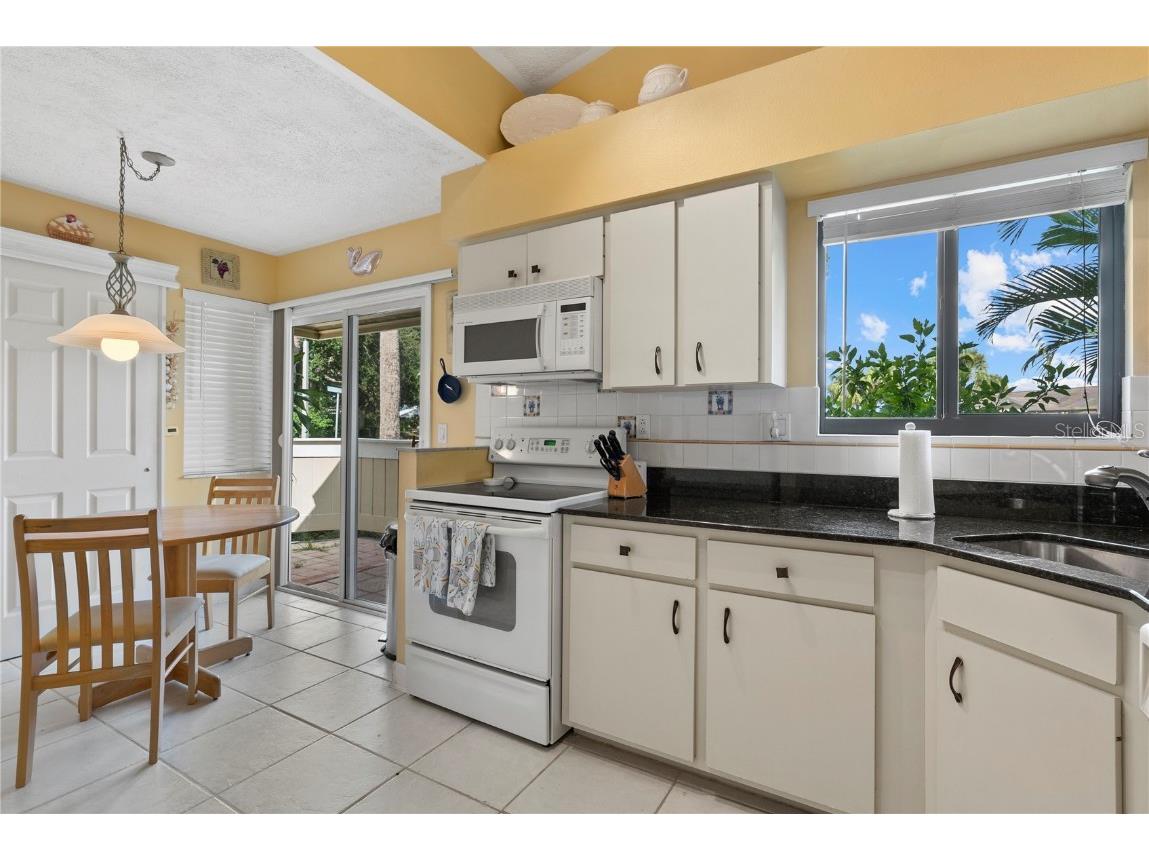 3001 Seawind Circle #10C Venice FL 34293 A4659071 image11