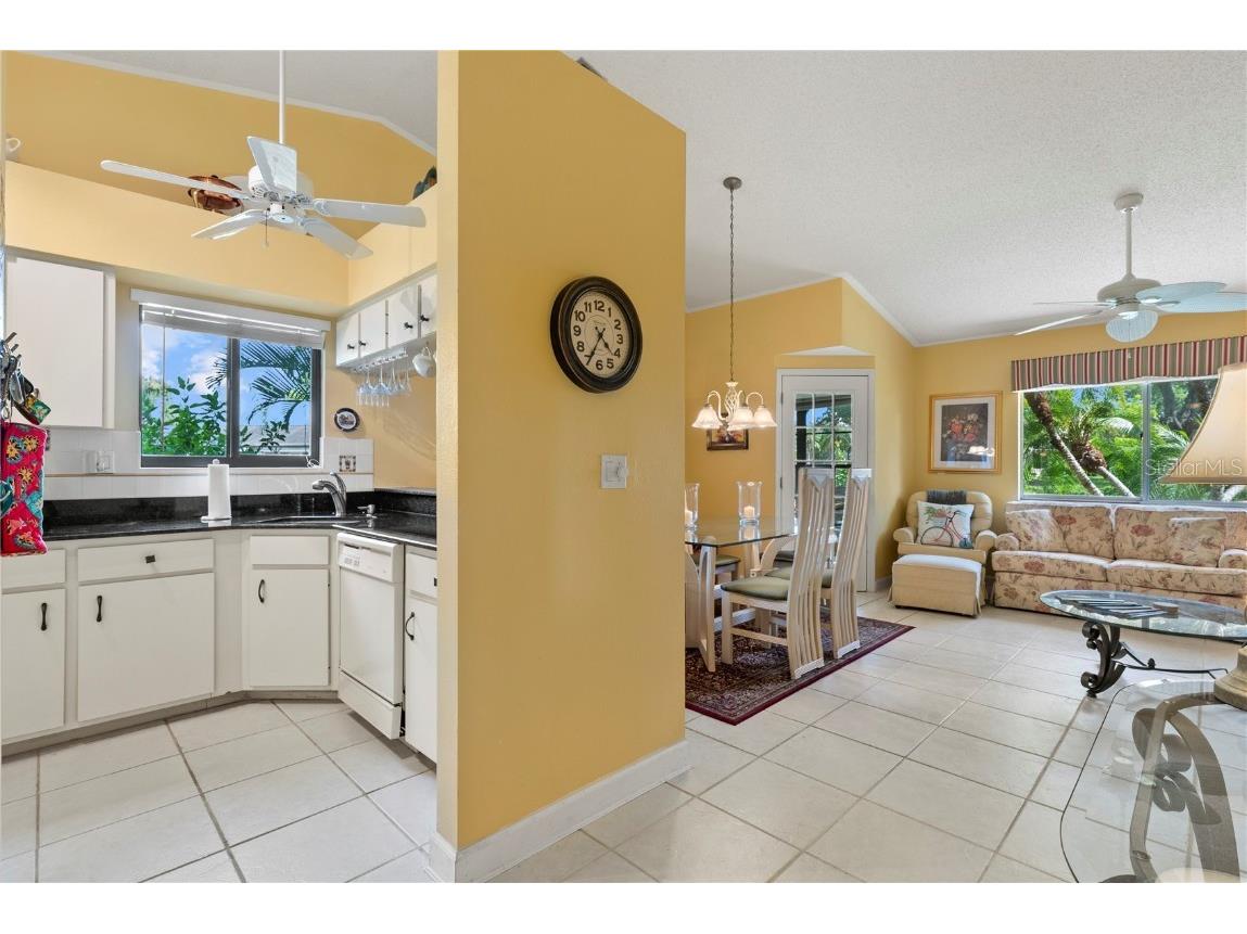 3001 Seawind Circle #10C Venice FL 34293 A4659071 image3