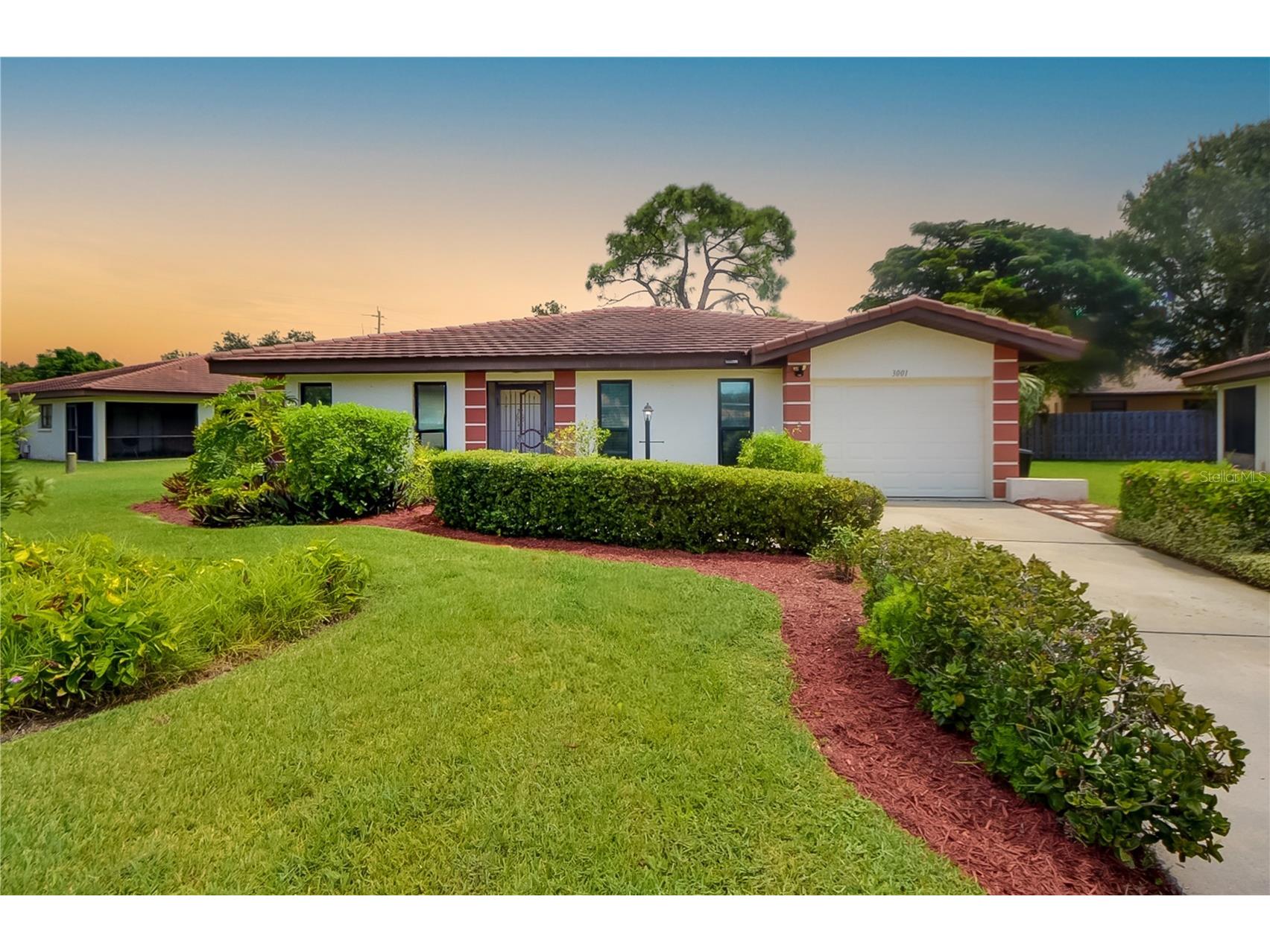 3001 Vivienda Boulevard Bradenton FL 34207 TB8482328 image1