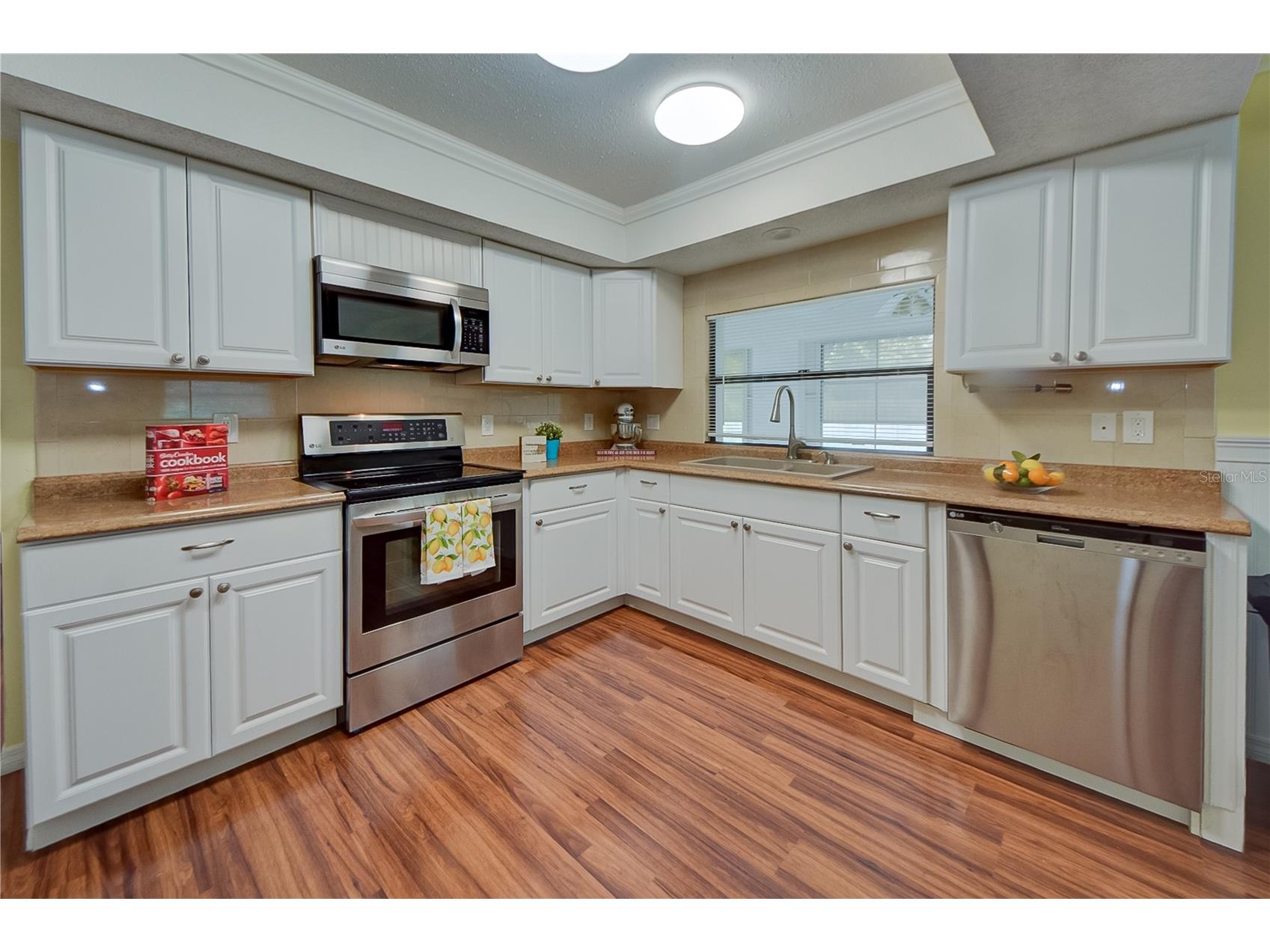 3001 Vivienda Boulevard Bradenton FL 34207 TB8482328 image24