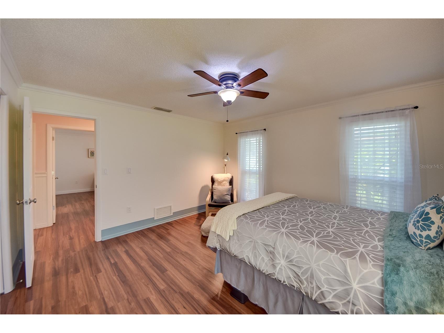 3001 Vivienda Boulevard Bradenton FL 34207 TB8482328 image9