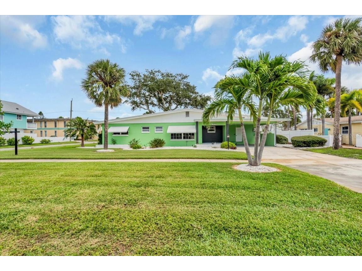 3002 58th Street S Gulfport FL 33707 TB8434121 image1