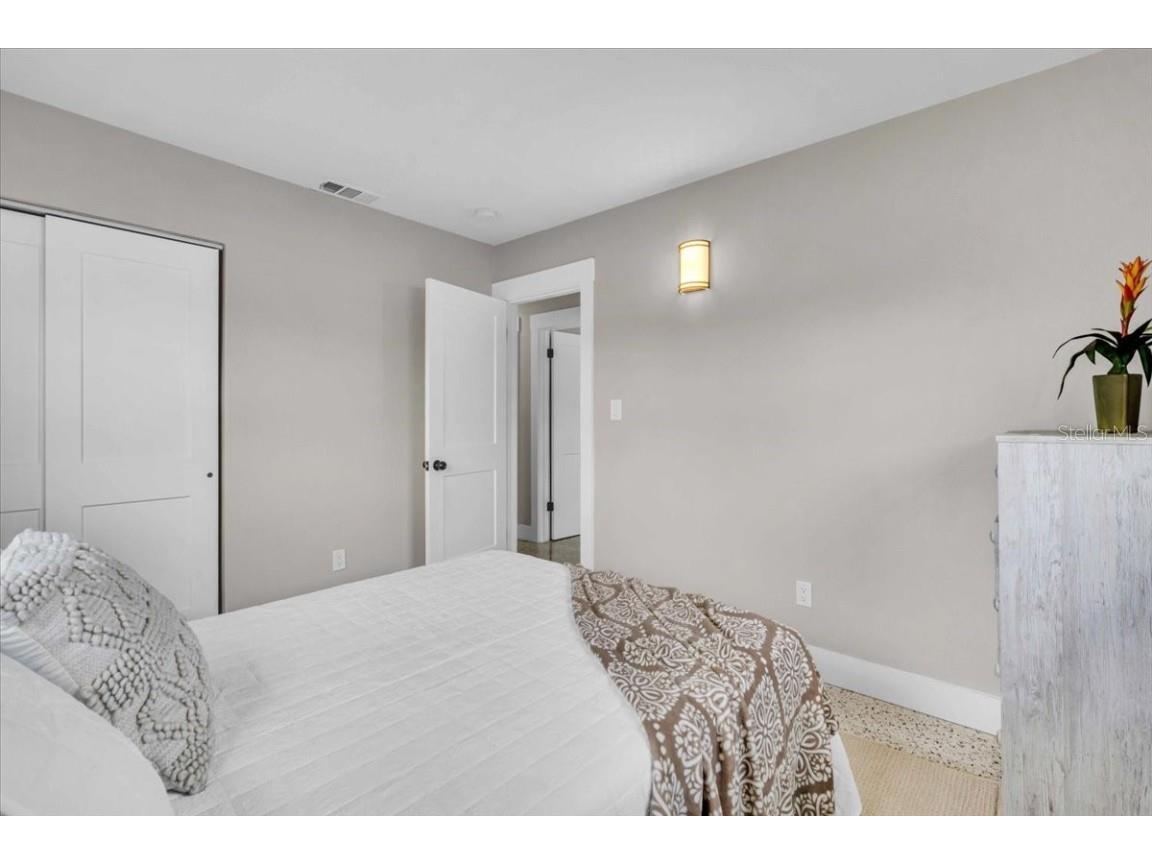 3002 58th Street S Gulfport FL 33707 TB8434121 image17