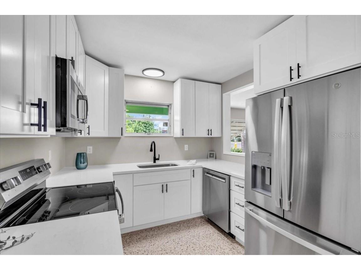 3002 58th Street S Gulfport FL 33707 TB8434121 image8