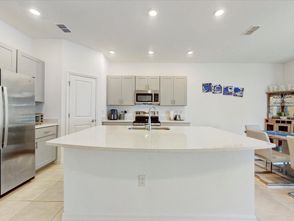 3002 Canary Avenue Davenport FL 33837 S5138188 image4