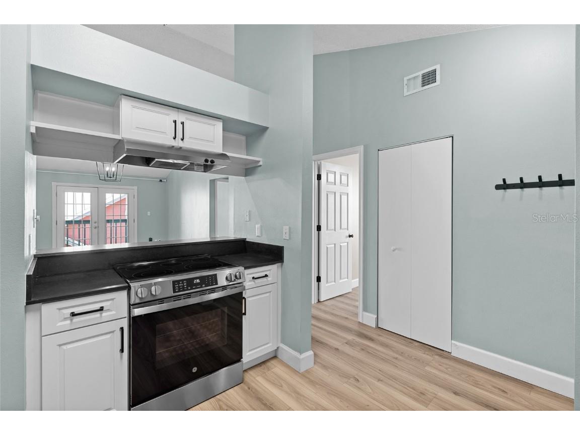 3002 W Cleveland Street #B12 Tampa FL 33609 TB8449639 image9