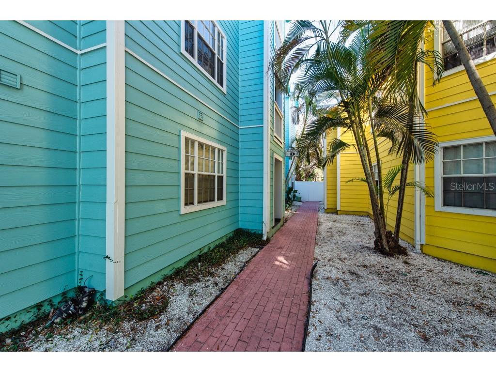 3002 W Cleveland Street #D11 Tampa FL 33609 TB8480129 image2