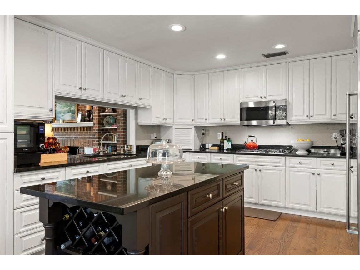 3003 W Villa Rosa Park Tampa FL 33611 TB8424754 image20