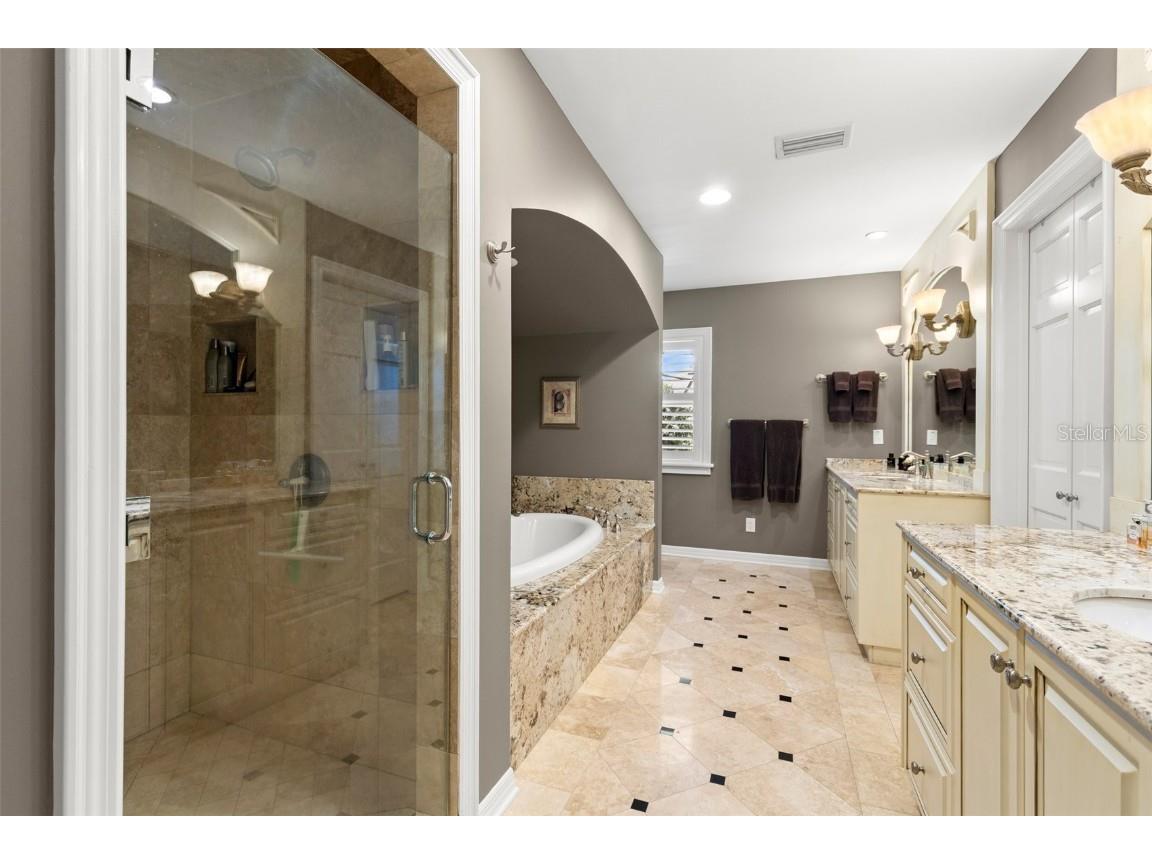 3003 W Villa Rosa Park Tampa FL 33611 TB8424754 image29