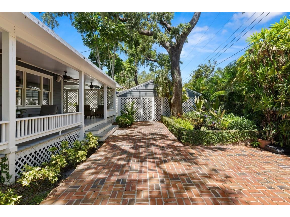 3003 W Villa Rosa Park Tampa FL 33611 TB8424754 image3