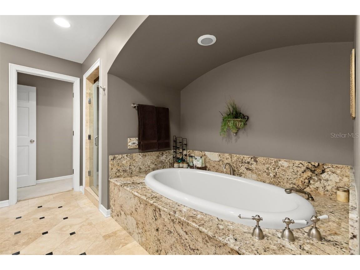 3003 W Villa Rosa Park Tampa FL 33611 TB8424754 image33