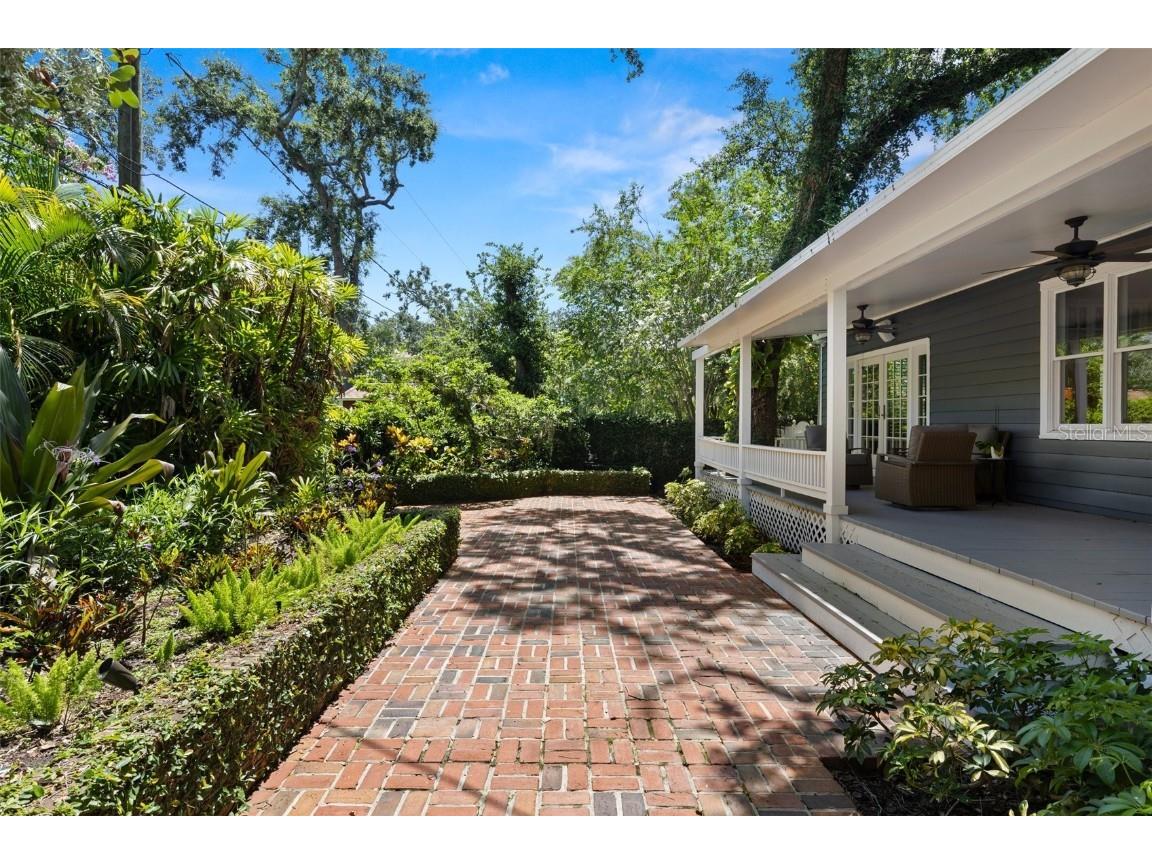 3003 W Villa Rosa Park Tampa FL 33611 TB8424754 image41