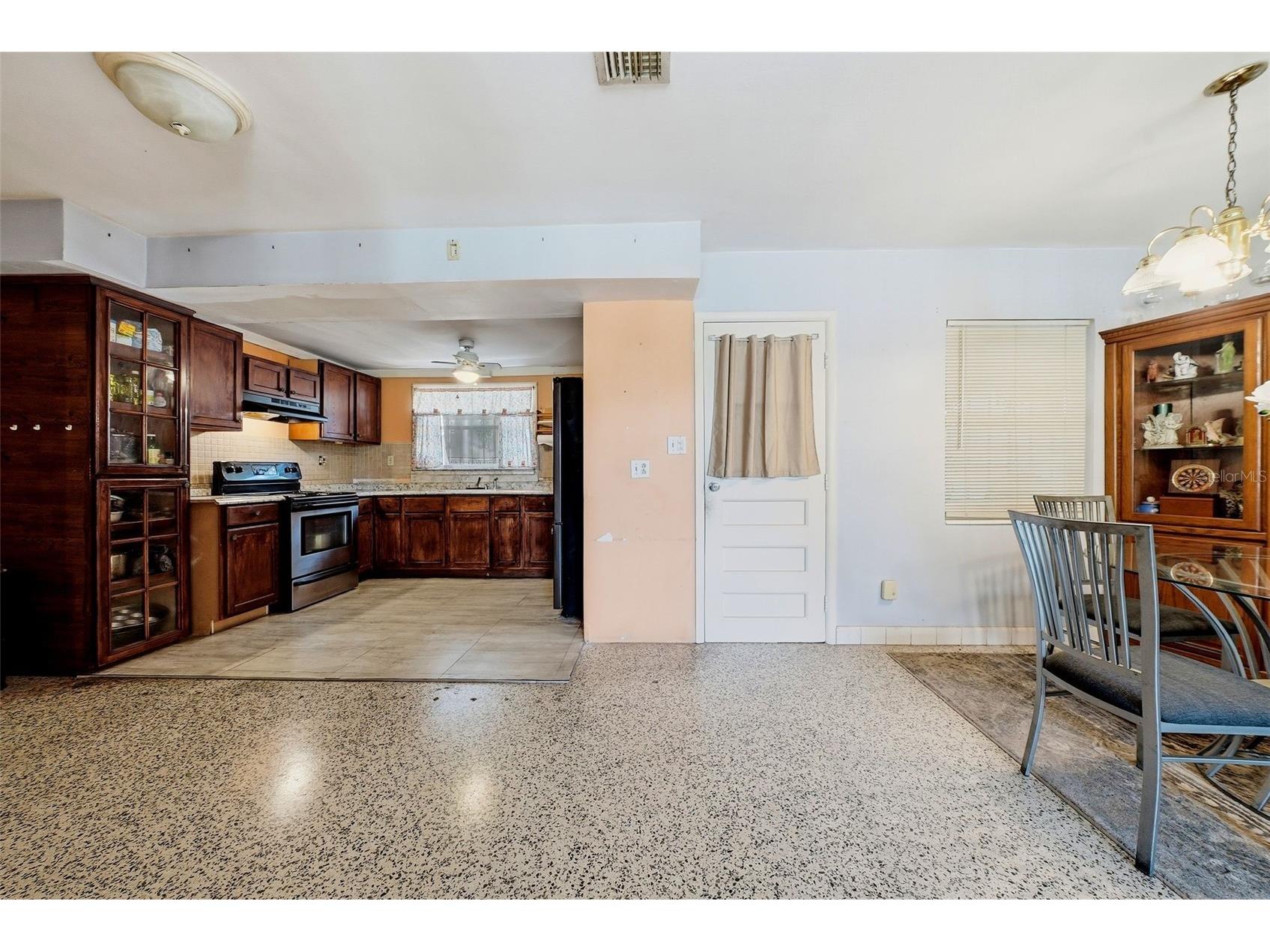 3004 W Gray Street Tampa FL 33609 TB8517272 image7