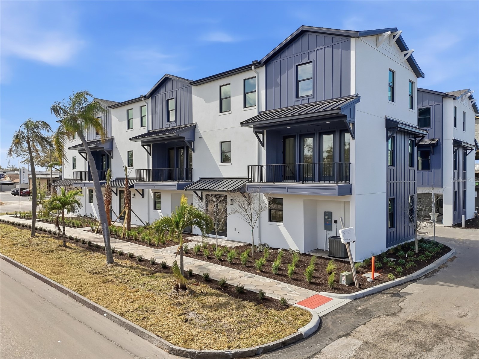 3005 1st Avenue N Saint Petersburg FL 33713 TB8399184 image1