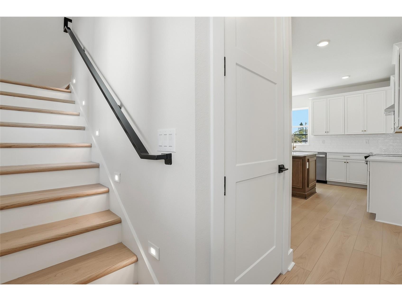 3005 1st Avenue N Saint Petersburg FL 33713 TB8399184 image24