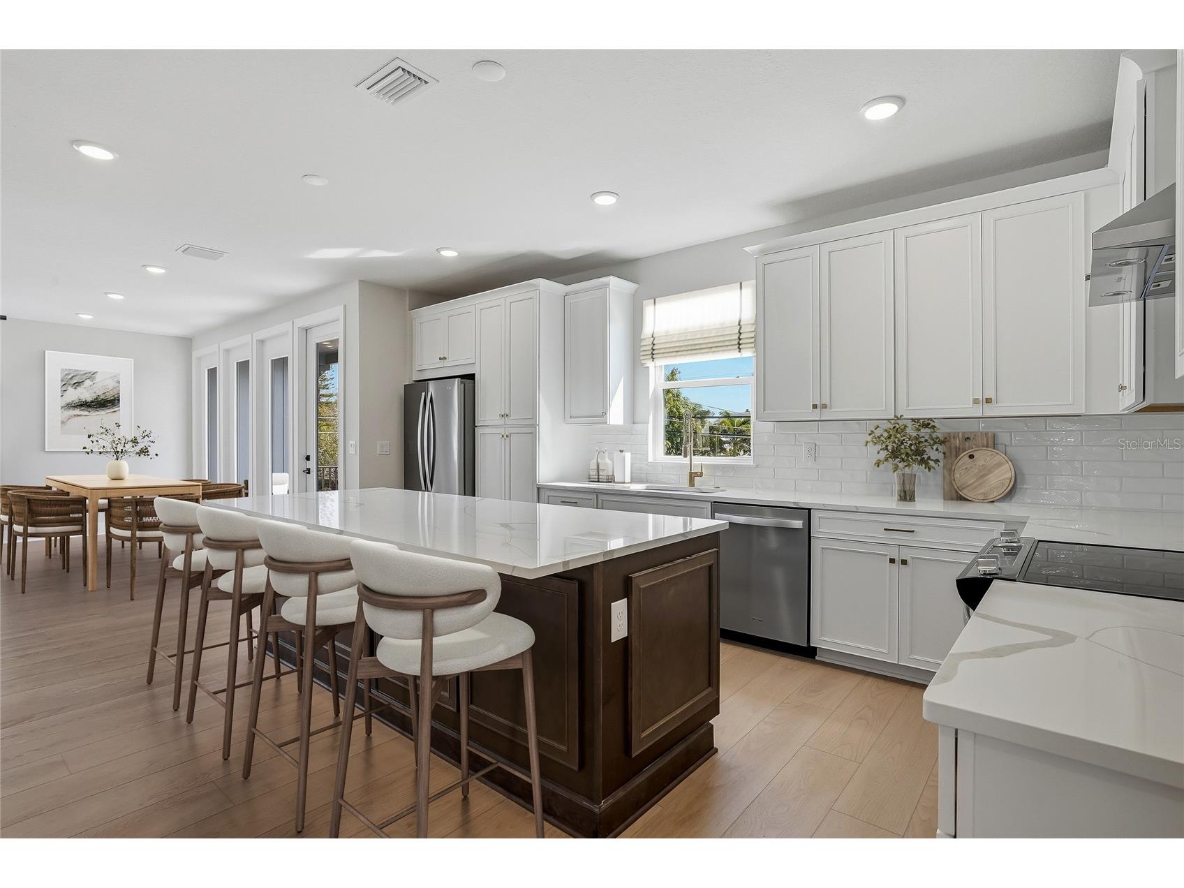 3005 1st Avenue N Saint Petersburg FL 33713 TB8513140 image3