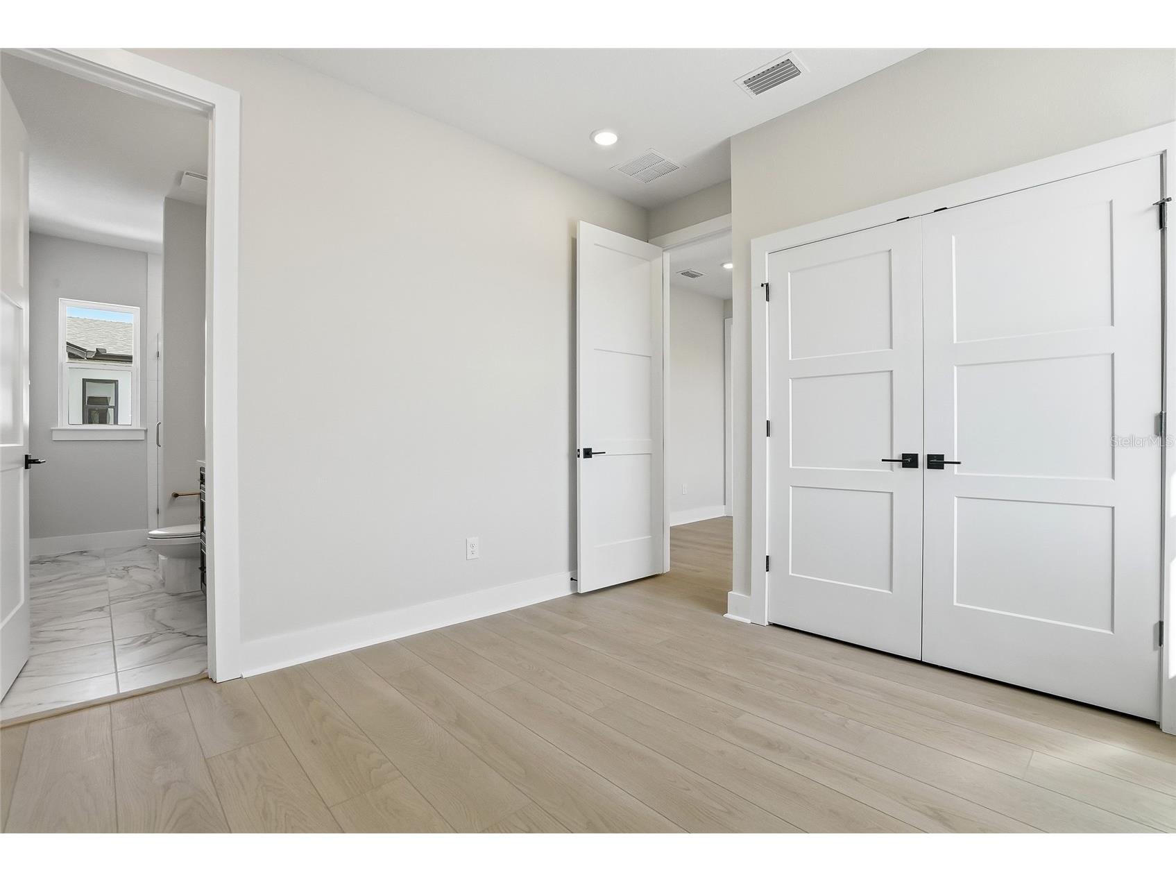 3005 1st Avenue N Saint Petersburg FL 33713 TB8513140 image41