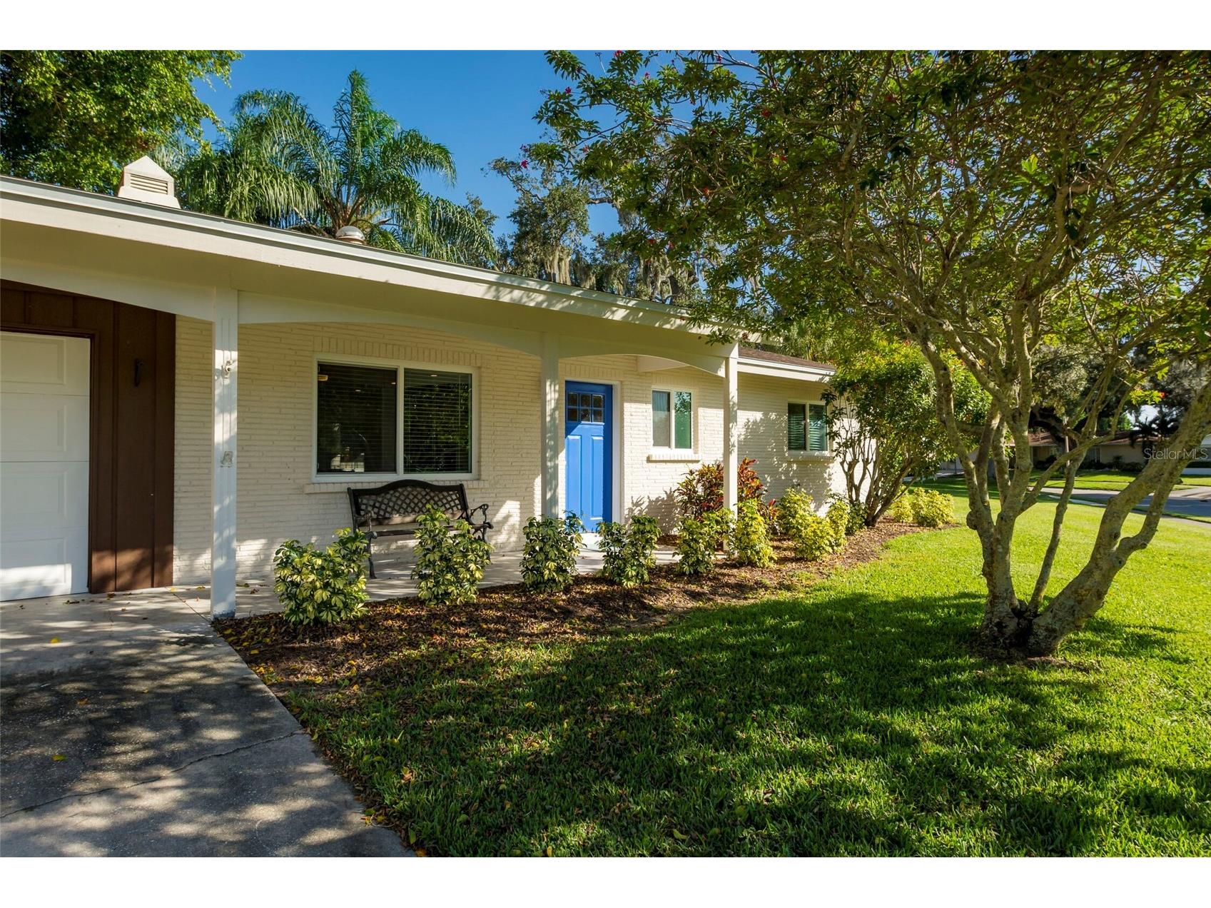 3005 Chase Circle Sarasota FL 34231 A4691816 image2