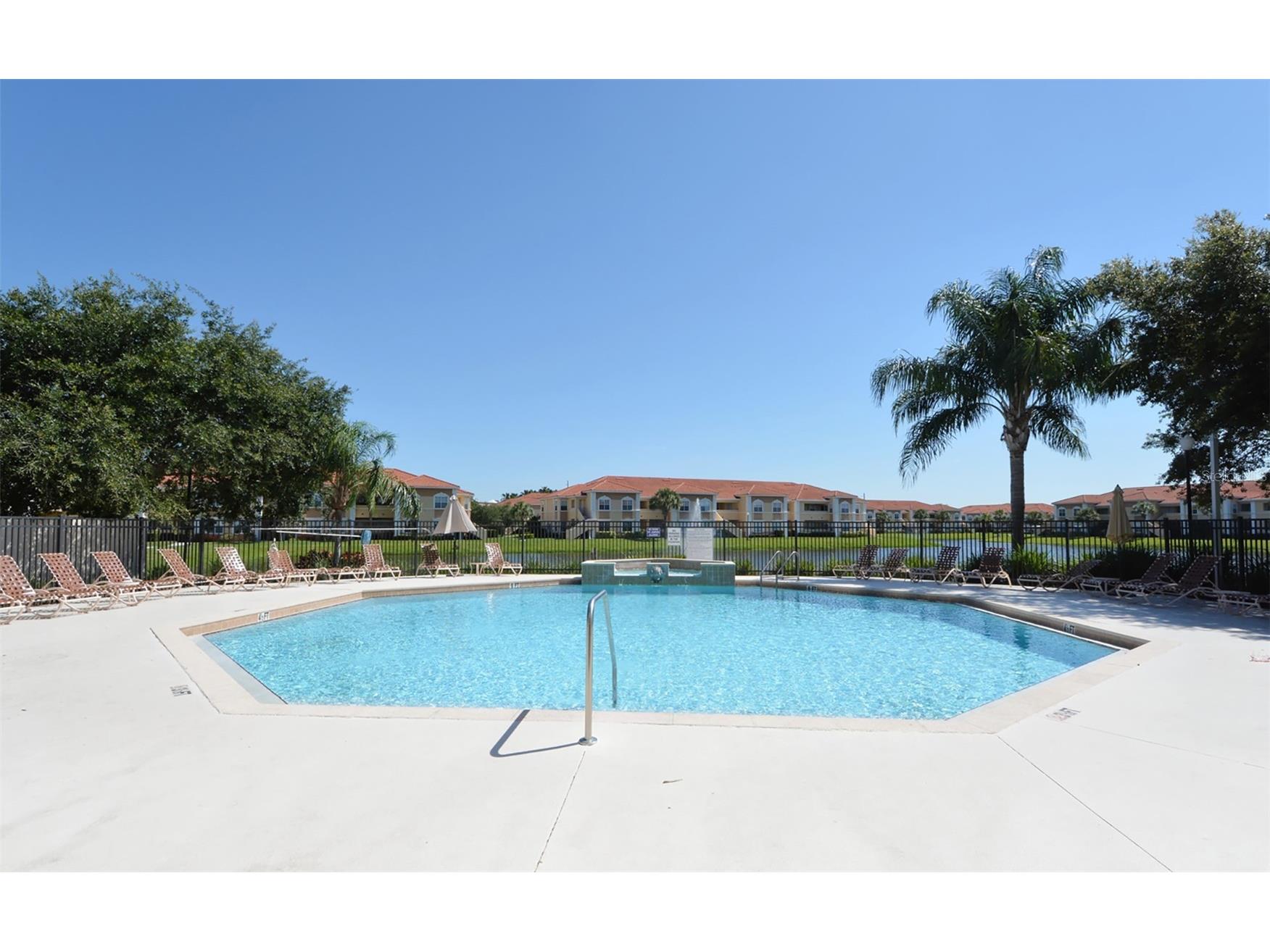 3005 Chianti Court #101 Sarasota FL 34237 A4683079 image16