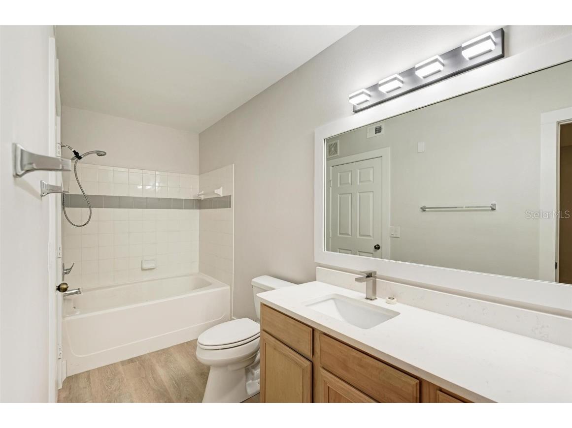 3005 Chianti Court #103 Sarasota FL 34237 A4655693 image20