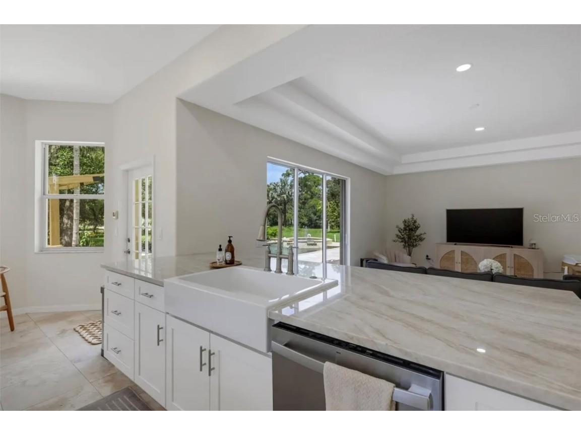 3005 Desoto Rd Desoto Road Sarasota FL 34234 A4675128 image15