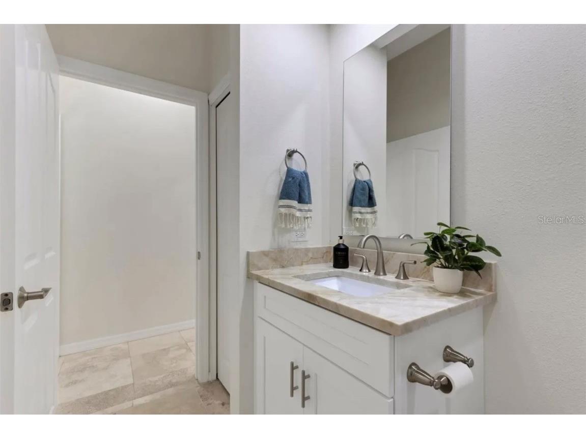 3005 Desoto Rd Desoto Road Sarasota FL 34234 A4675128 image32