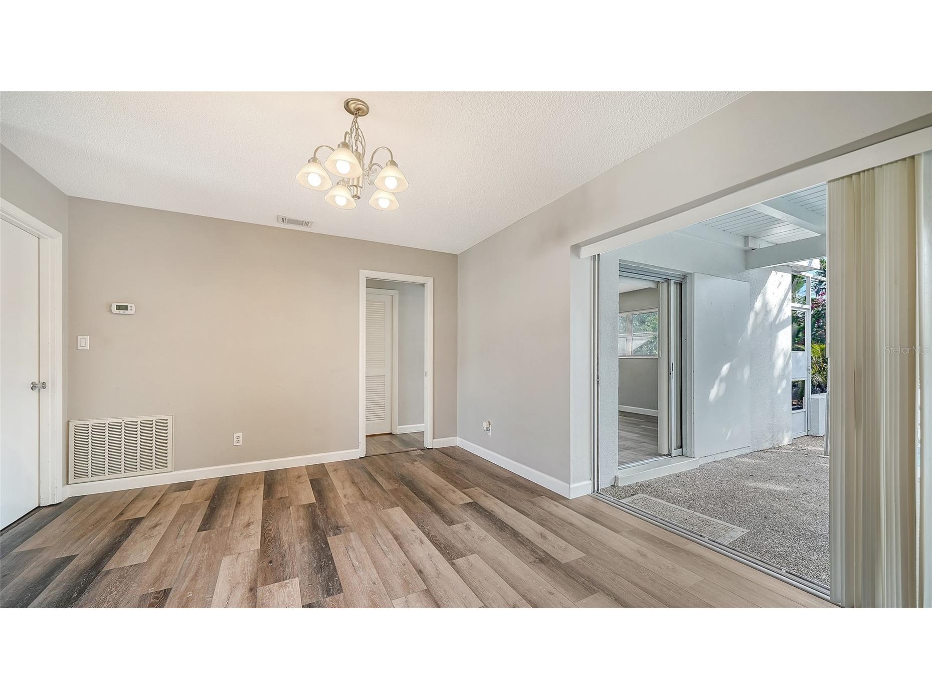 3005 Lockwood Terrace Sarasota FL 34231 A4686875 image17