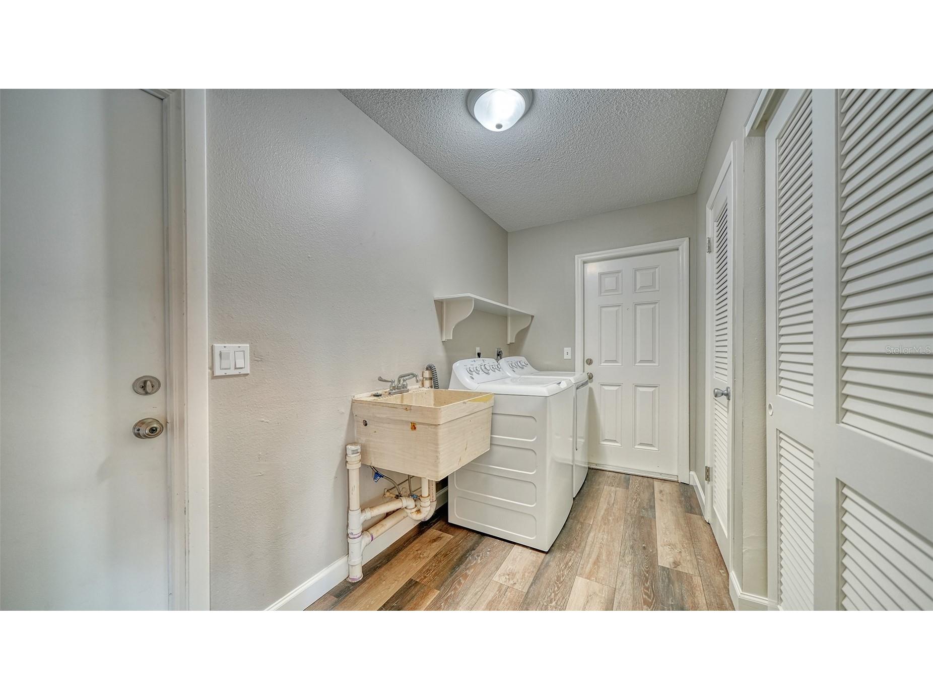 3005 Lockwood Terrace Sarasota FL 34231 A4686875 image29