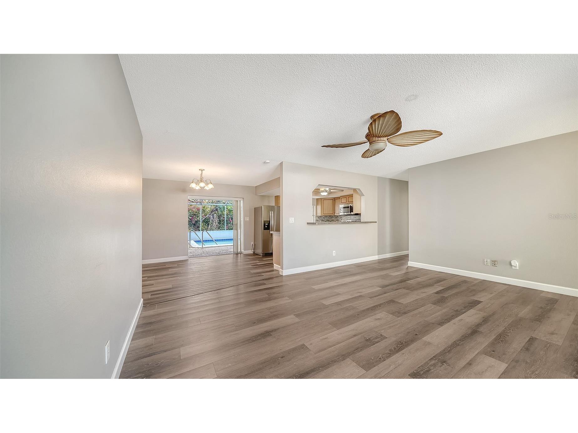 3005 Lockwood Terrace Sarasota FL 34231 A4686875 image8