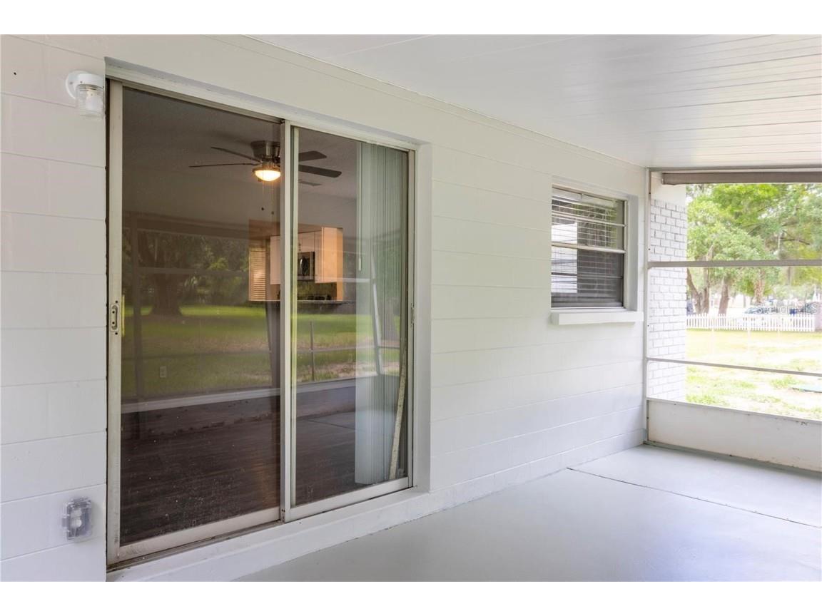 3005 S Kings Avenue Brandon FL 33511 TB8423992 image28