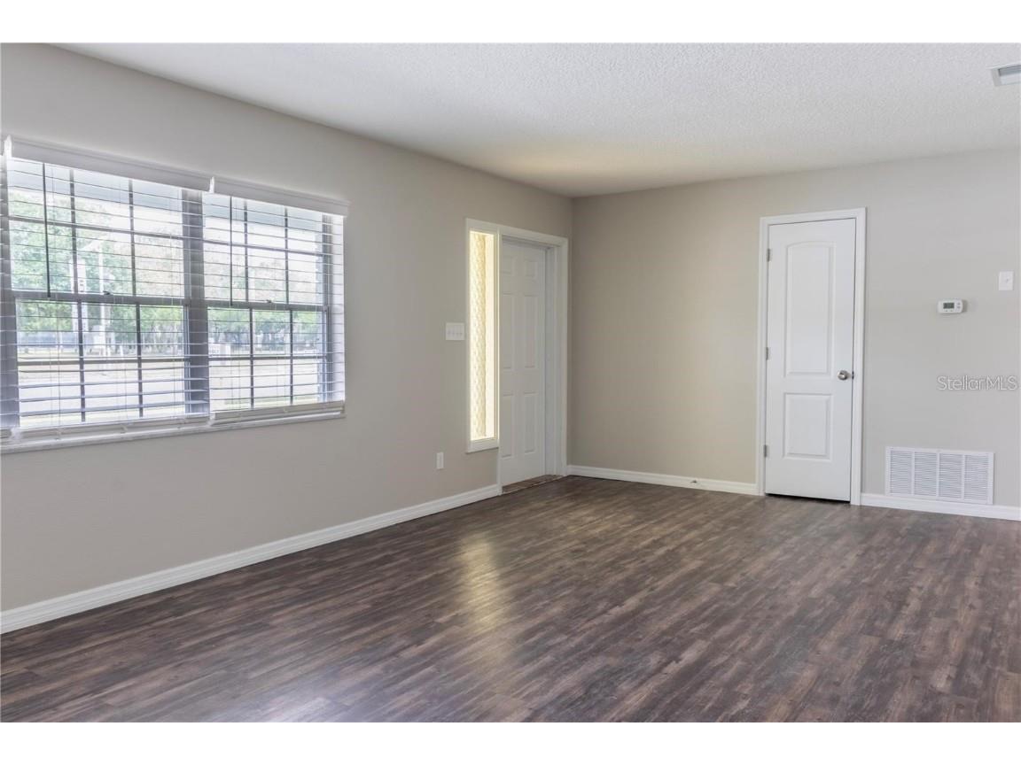 3005 S Kings Avenue Brandon FL 33511 TB8423992 image4