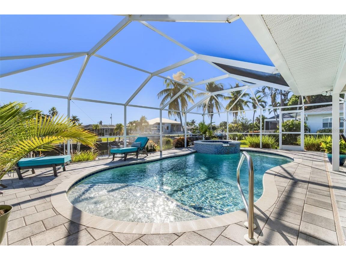 3005 SE 18th Avenue Cape Coral FL 33904 C7517836 image2