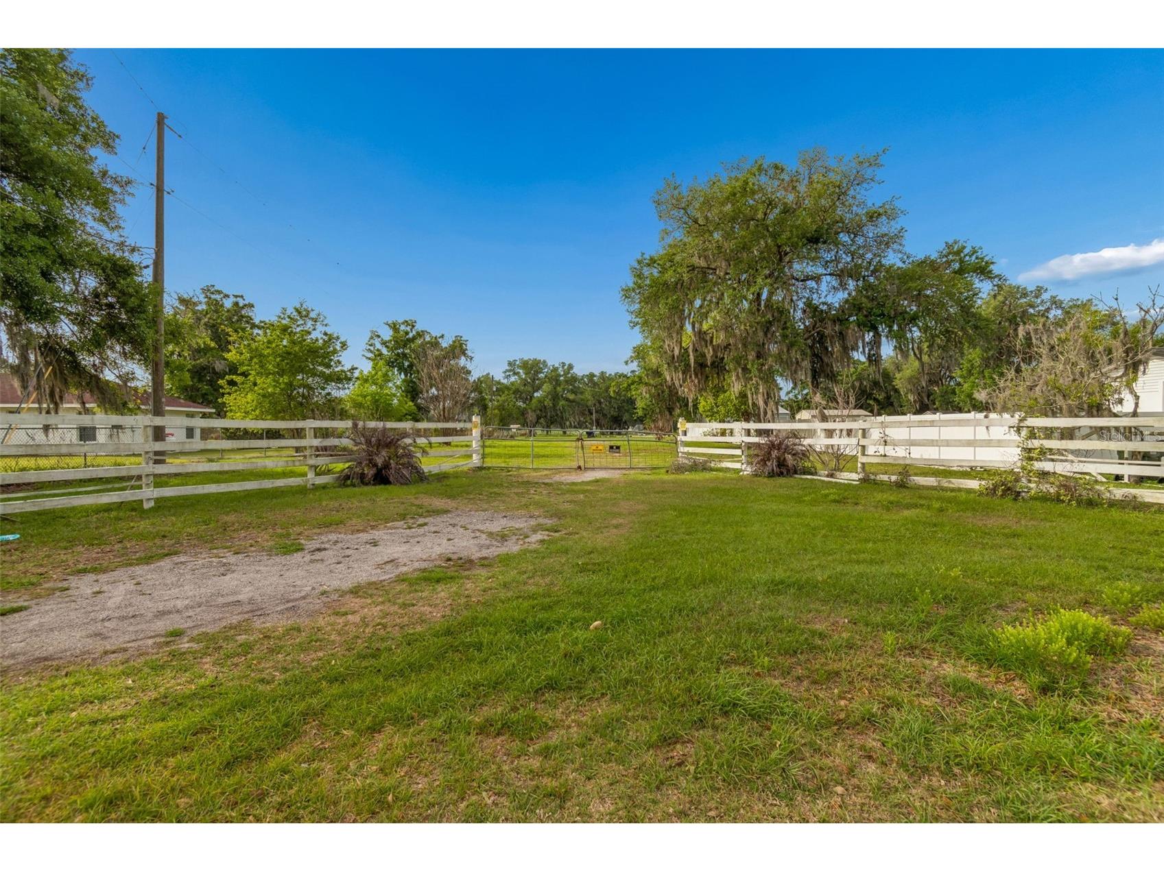 3005 W Sam Allen Road Plant City FL 33565 TB8493008 image4