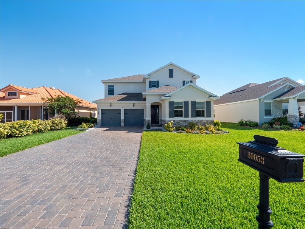 30053 Island Club Drive Tavares FL 32778 - LAKE DORA AND LAKE BEAUCLAIRE O6212539 image1
