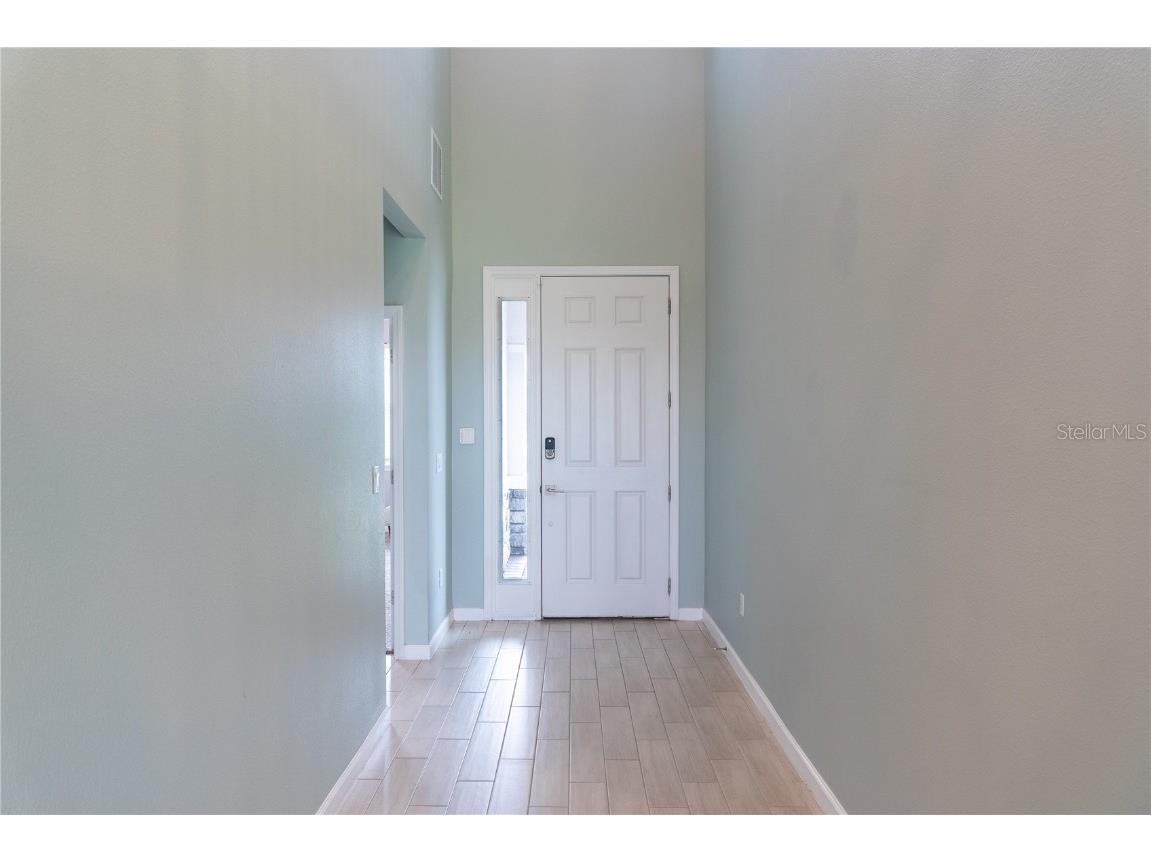 30053 Island Club Drive Tavares FL 32778 - LAKE DORA AND LAKE BEAUCLAIRE O6212539 image3