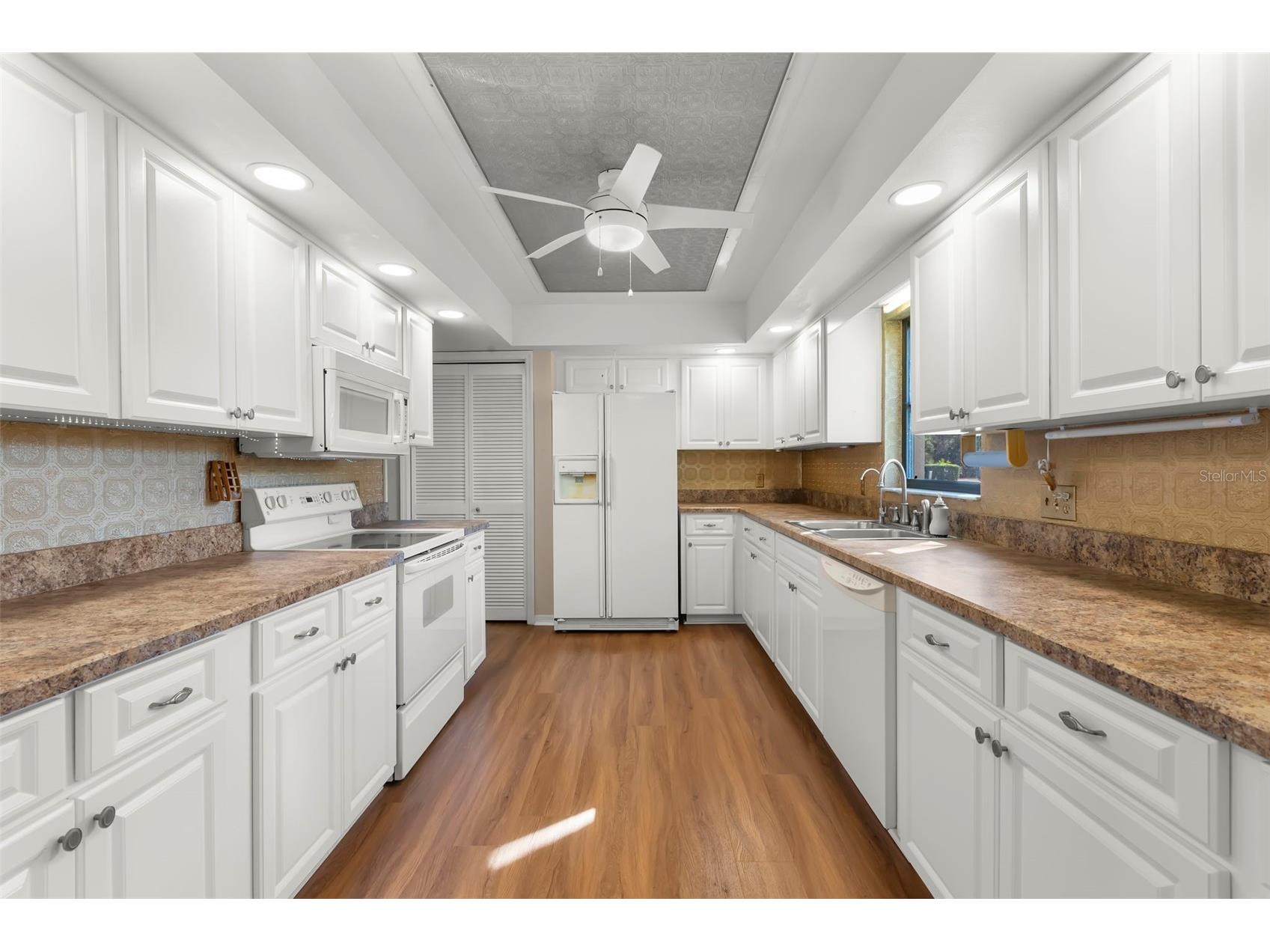 3006 Bolt Drive Palm Harbor FL 34685 TB8456648 image18