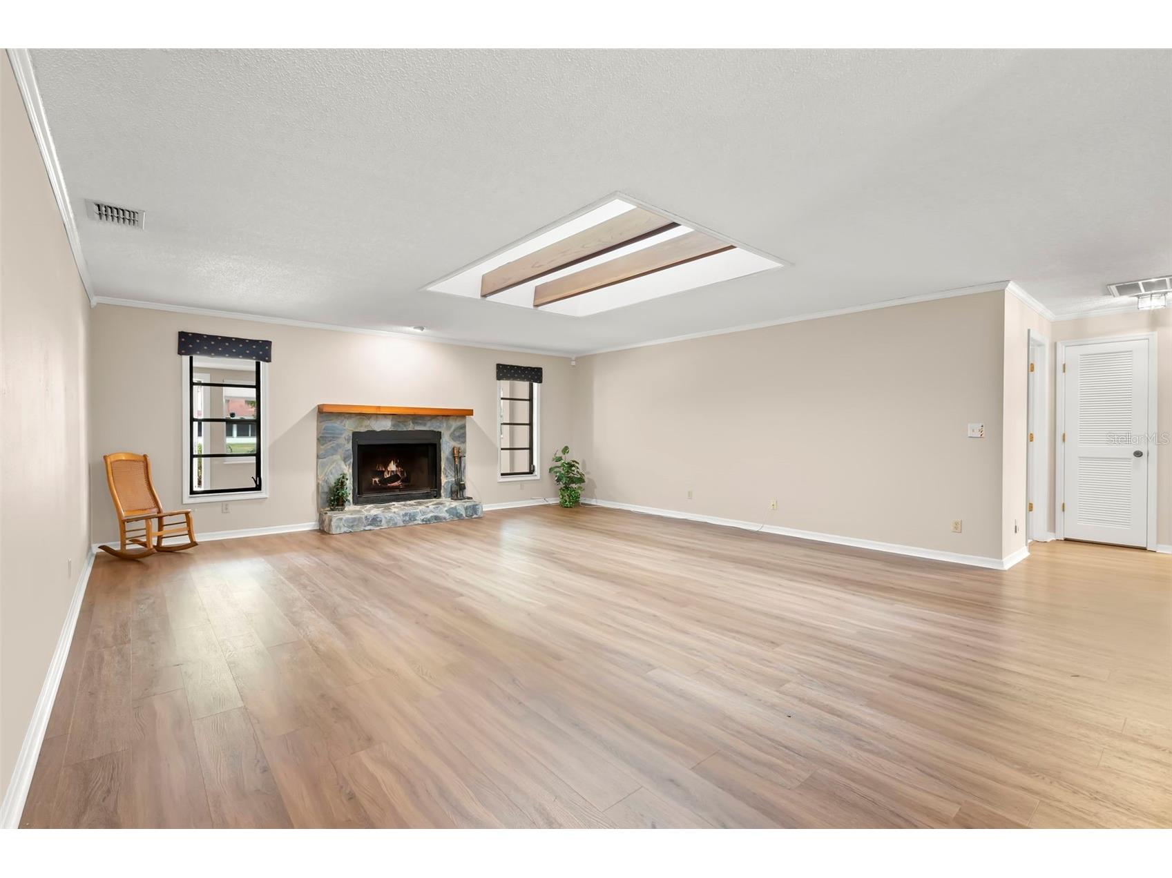 3006 Bolt Drive Palm Harbor FL 34685 TB8456648 image8