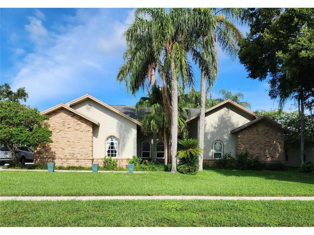 3006 Drakes Landing Court Valrico FL 33596 TB8407575 image1