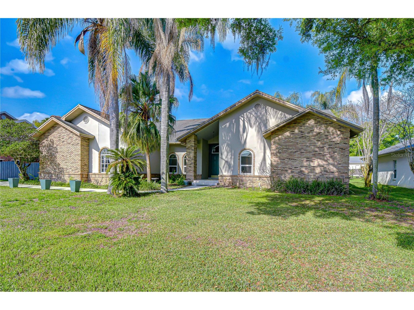 3006 Drakes Landing Court Valrico FL 33596 TB8490326 image1