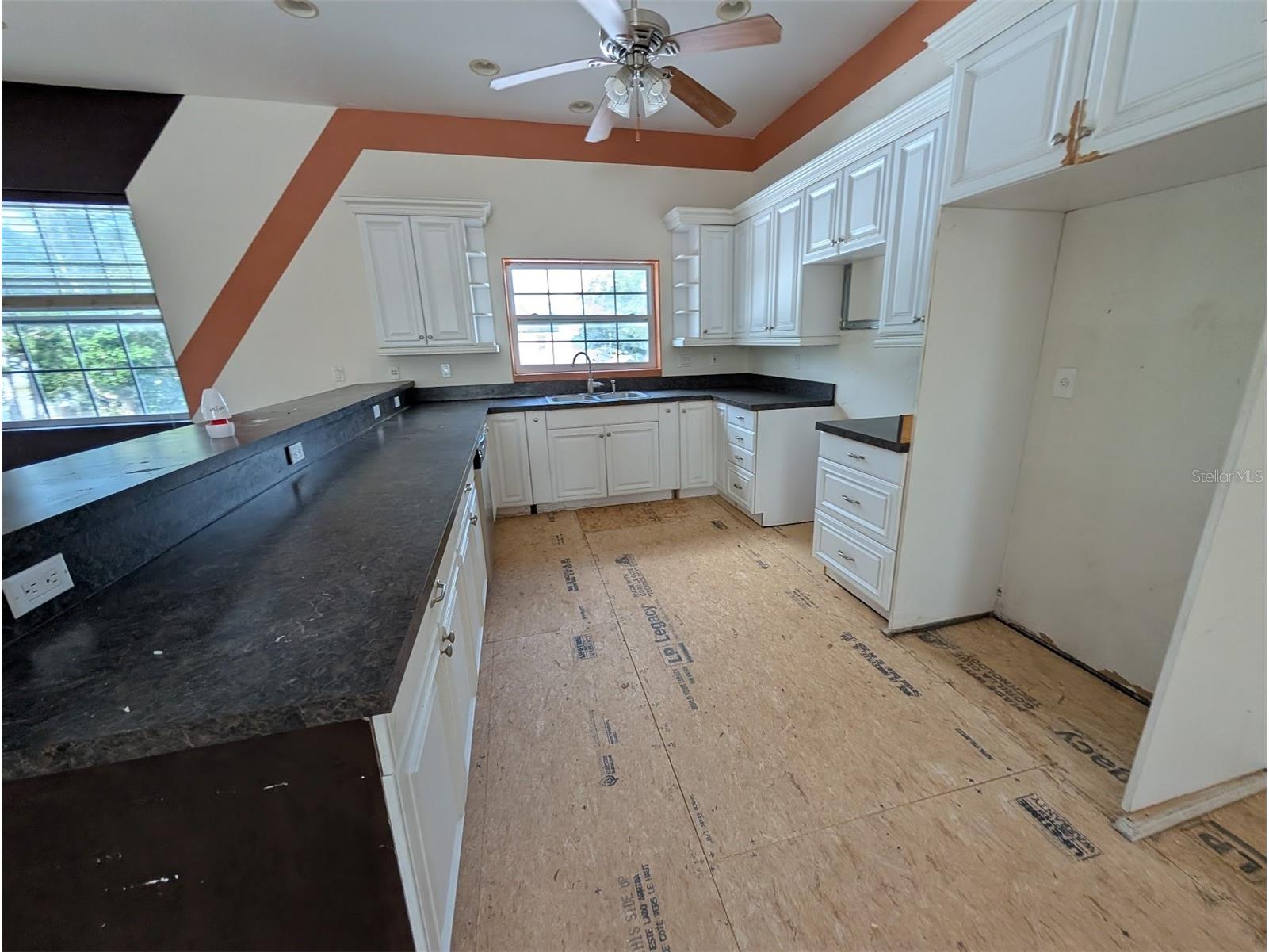 3006 Hawthorne Street Sarasota FL 34239 A4694520 image13