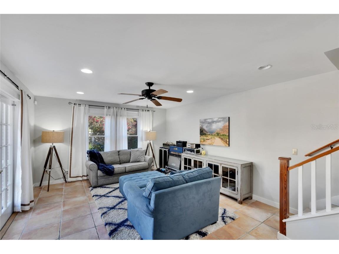 3006 W Harbor View Avenue Tampa FL 33611 TB8437727 image43