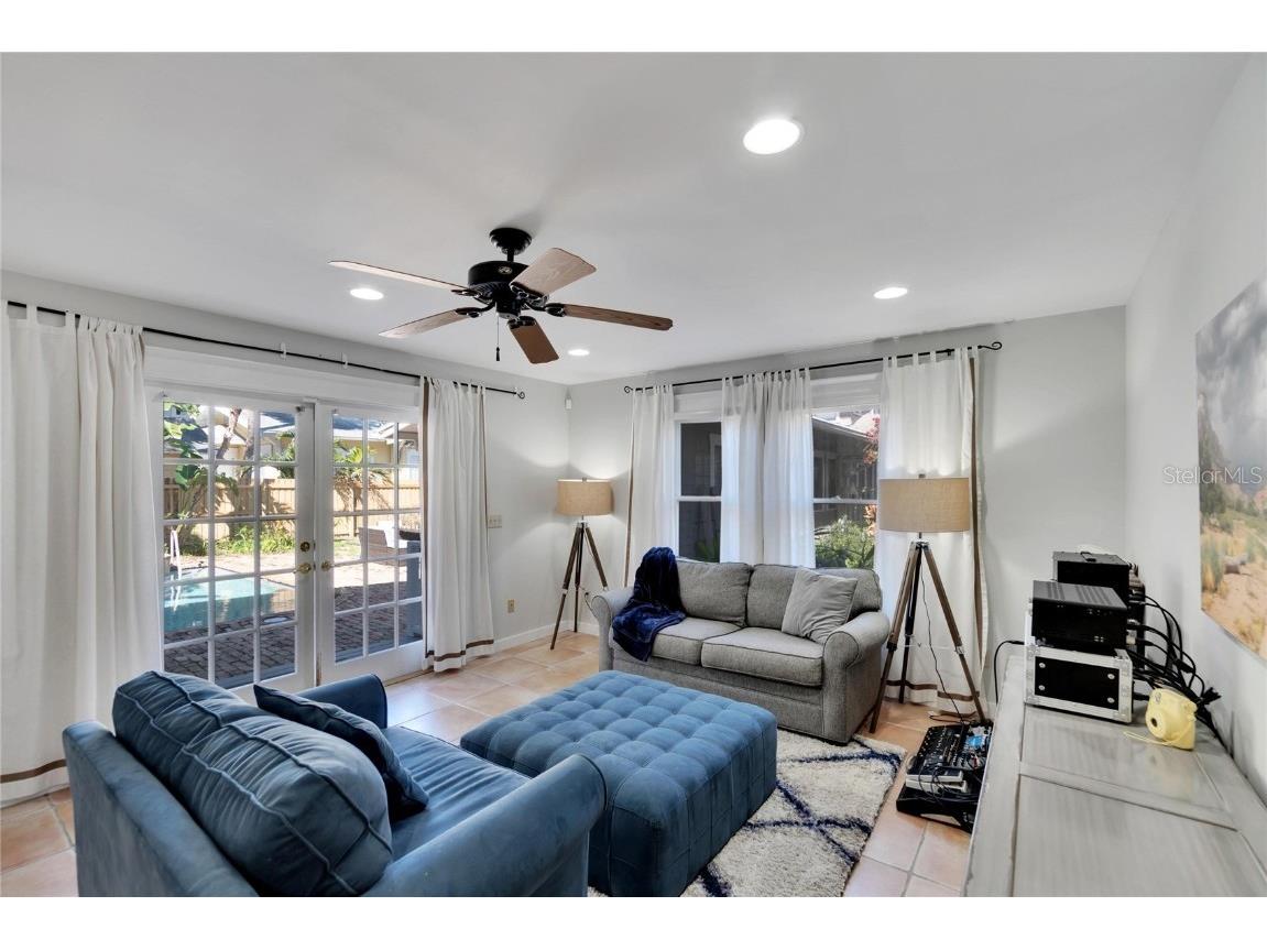 3006 W Harbor View Avenue Tampa FL 33611 TB8437727 image45