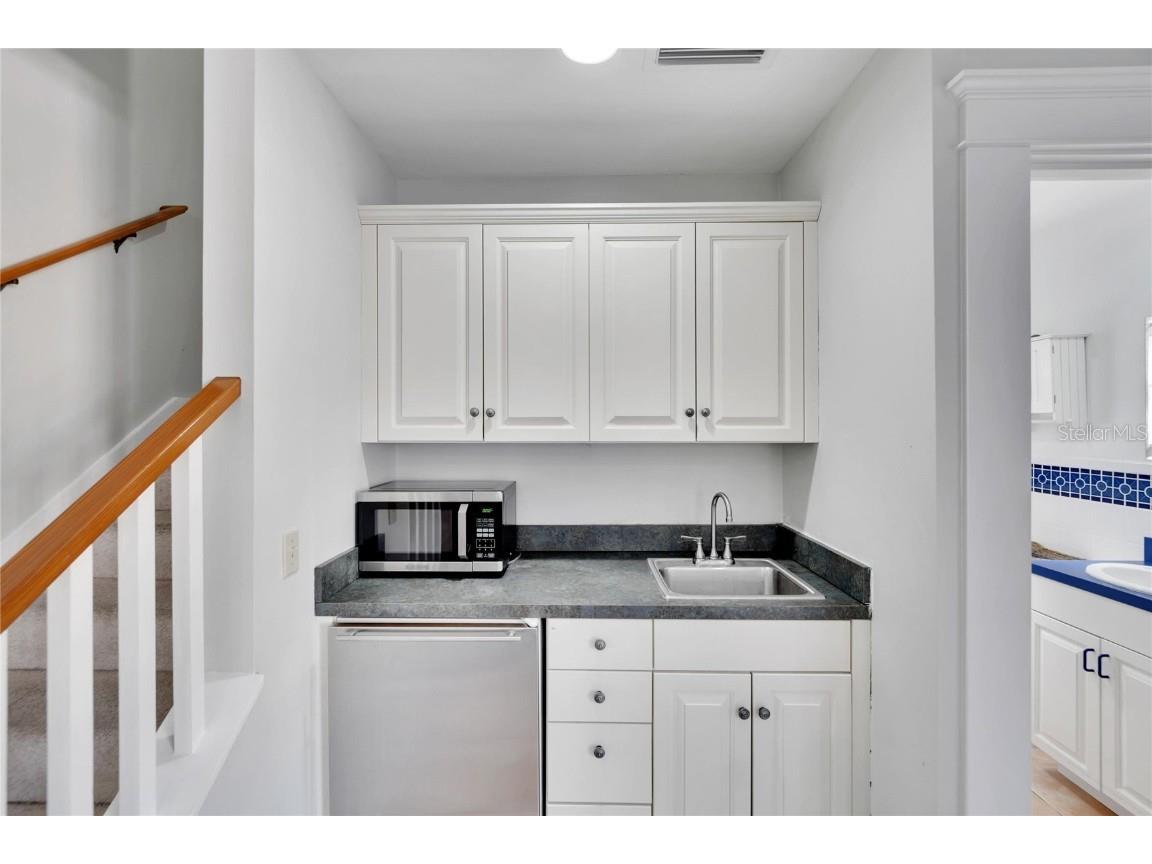 3006 W Harbor View Avenue Tampa FL 33611 TB8437727 image47