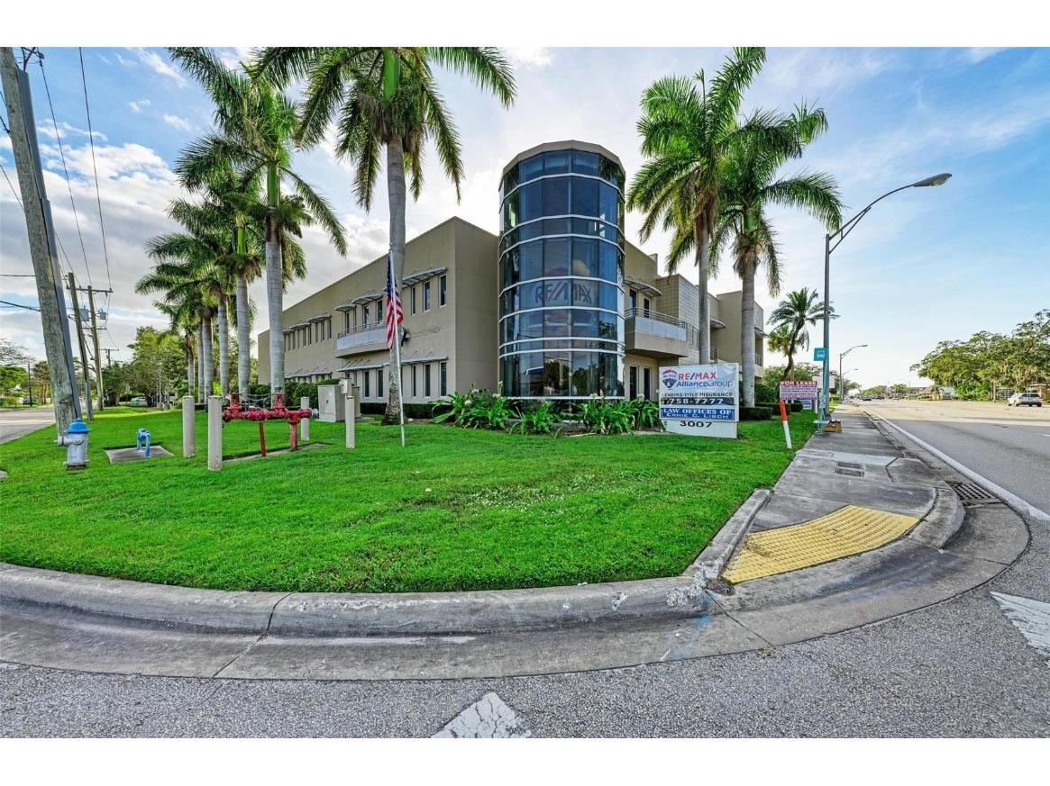 3007-3011 Manatee Avenue W Bradenton FL 34205 A4554441 image1