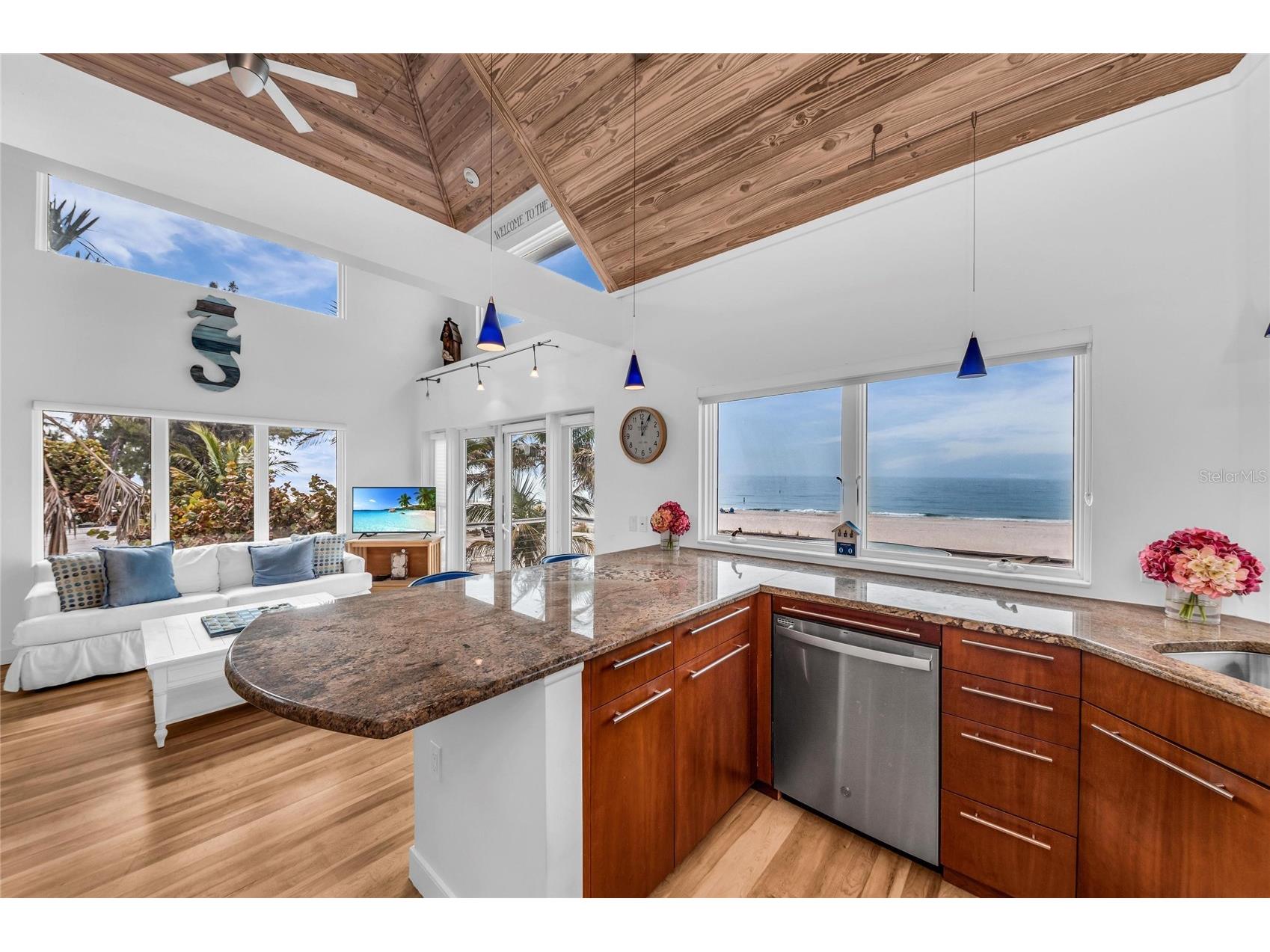 3007 Avenue F Holmes Beach FL 34217 - THE GULF A4682621 image39