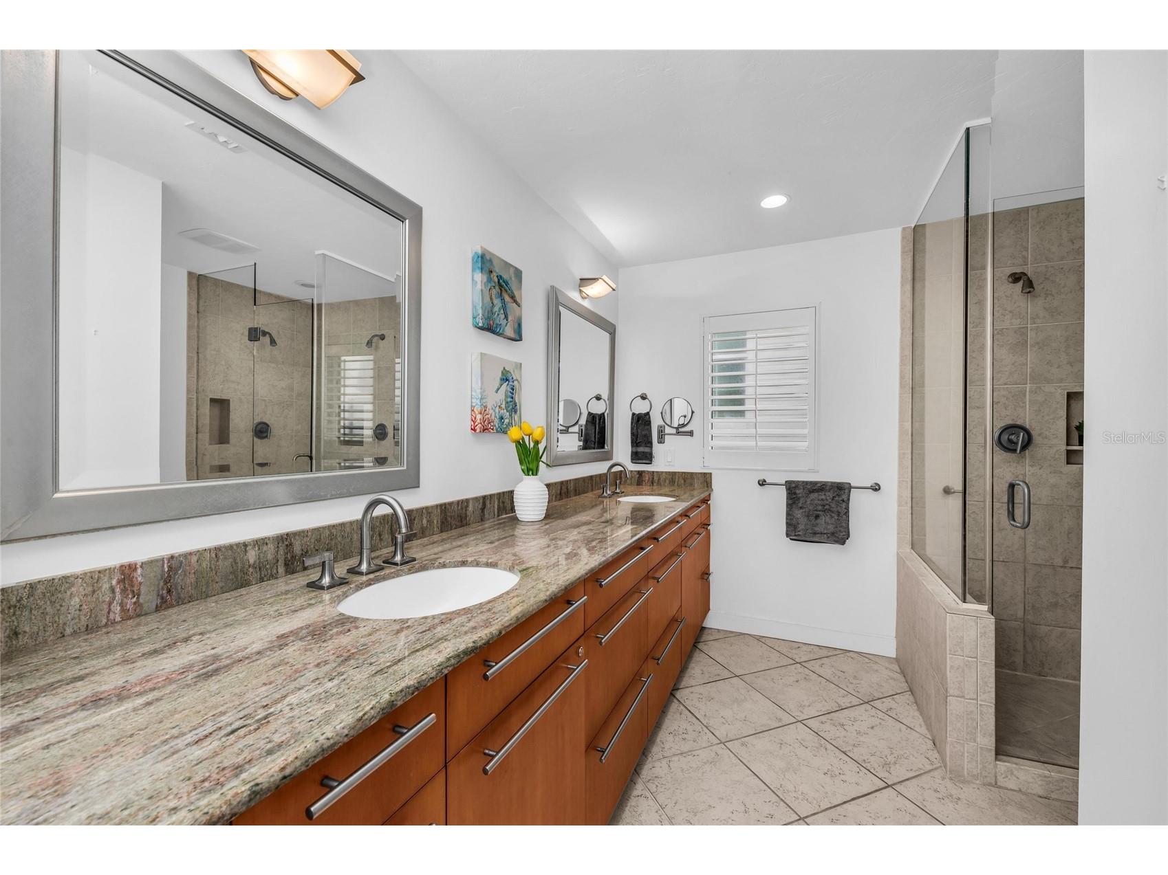 3007 Avenue F Holmes Beach FL 34217 - THE GULF A4682621 image44