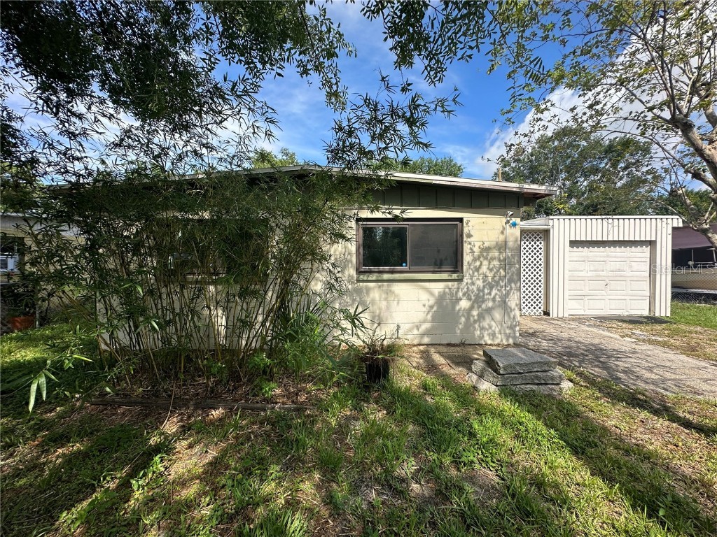 3007 Clifford Sample Drive Tampa FL 33619 W7855331 image1