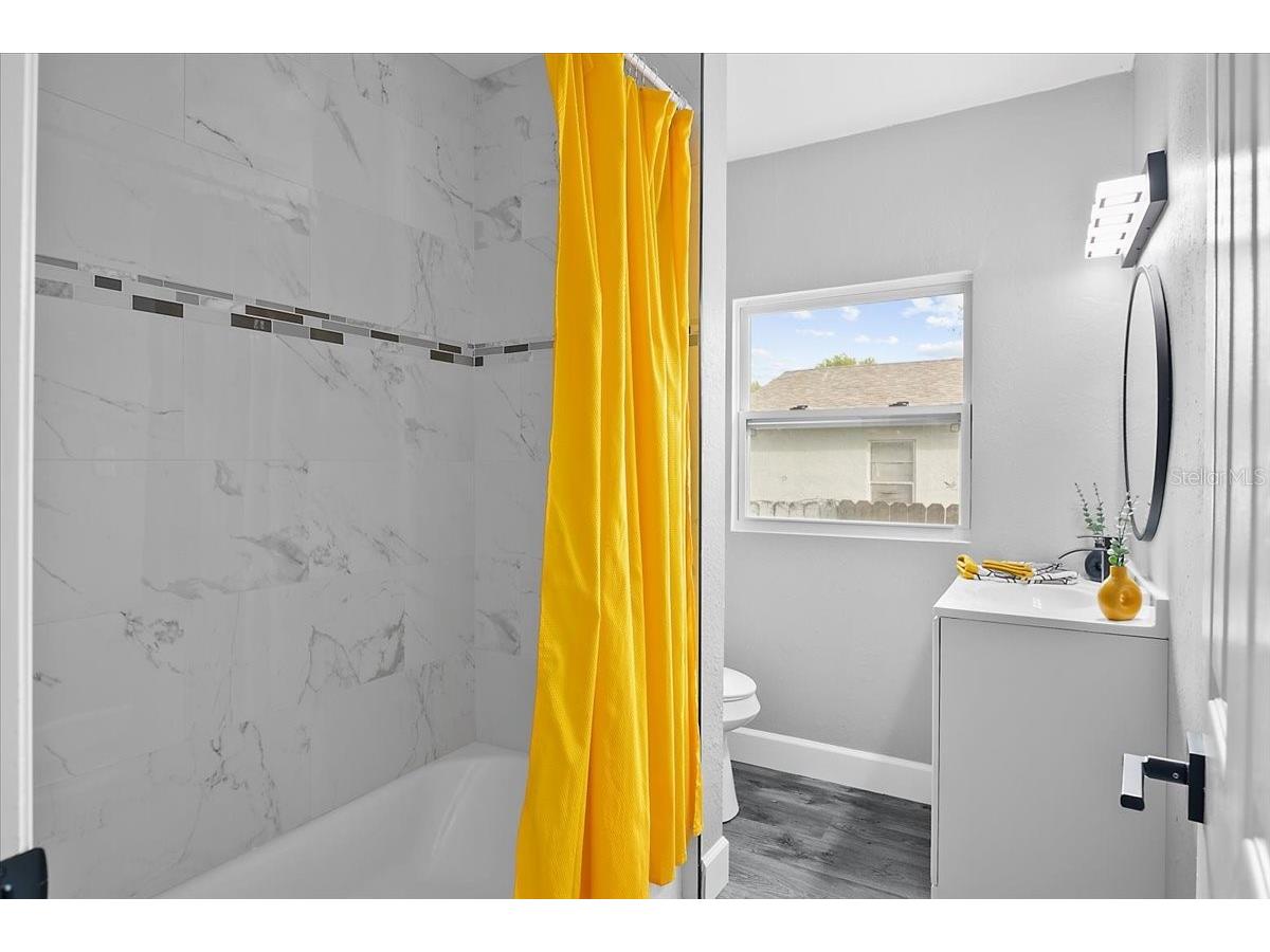 3007 Dixie Avenue Sarasota FL 34234 TB8469599 image18